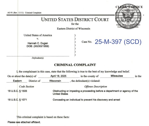 配资平台app 美国上演罕见一幕：FBI冲进法院拘捕法官 涉特朗普移民执法冲突